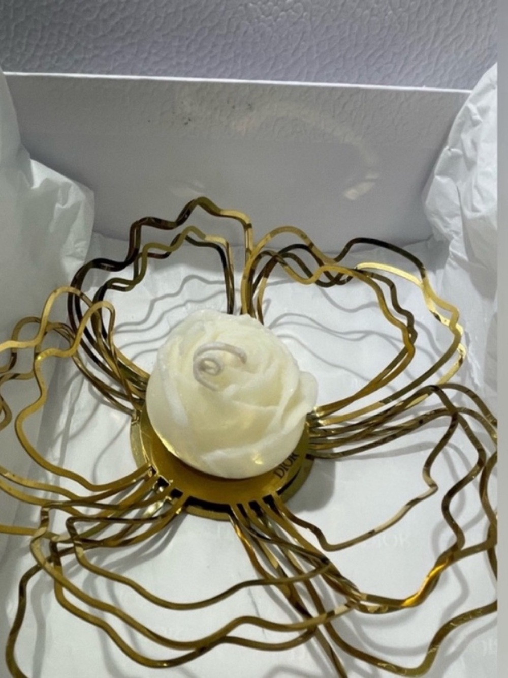 Dior Prestige gift candle and candle holder